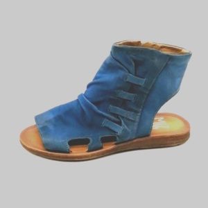 Miz mooz Fizzy Brand new in the Box